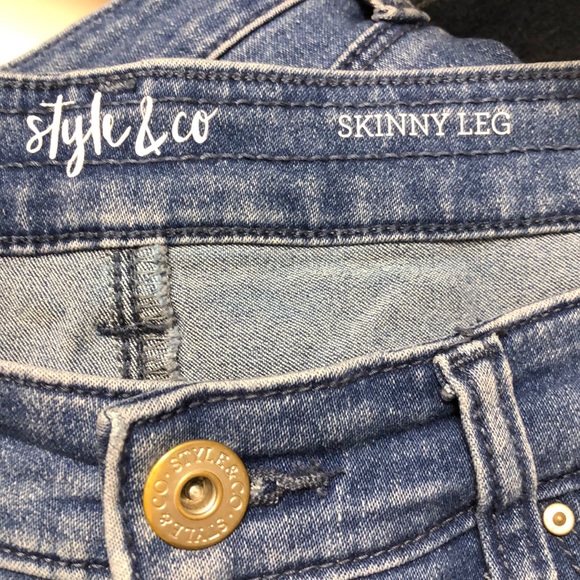 Jeans - Picture 2 of 2